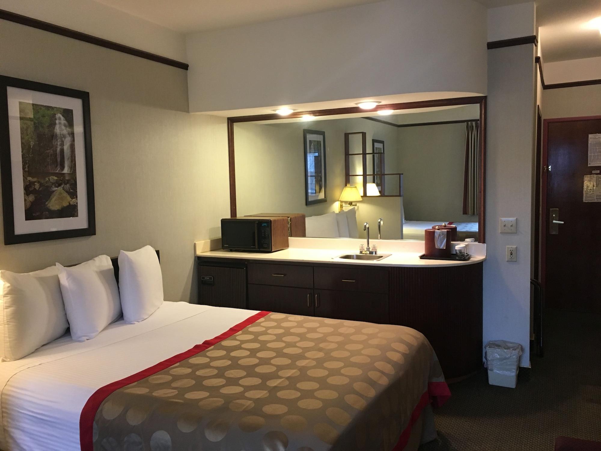 Hotel Ramada By Wyndham Airport Portland