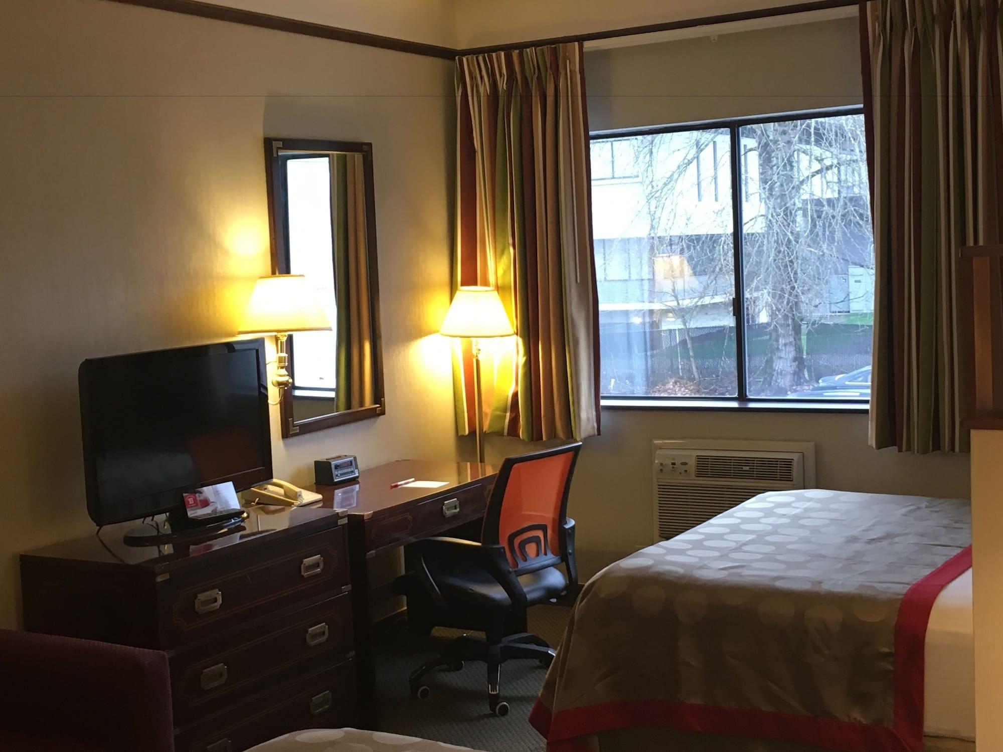 Ramada By Wyndham Airport Hotel