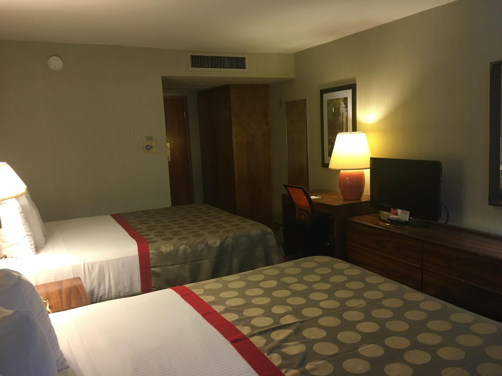 Ramada By Wyndham Airport Portland