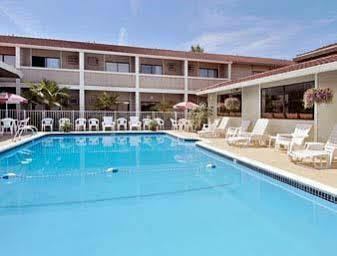 Hotel Ramada By Wyndham Airport Portland